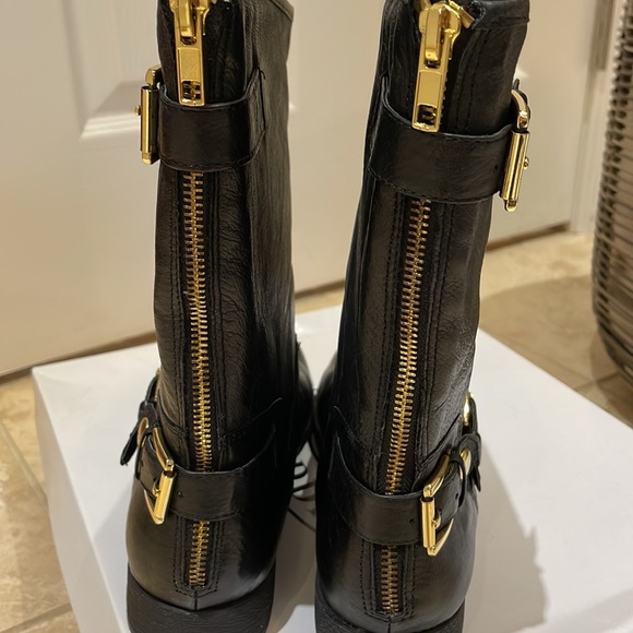 Never Worn! Steve Madden Boots - Picture 7 of 7